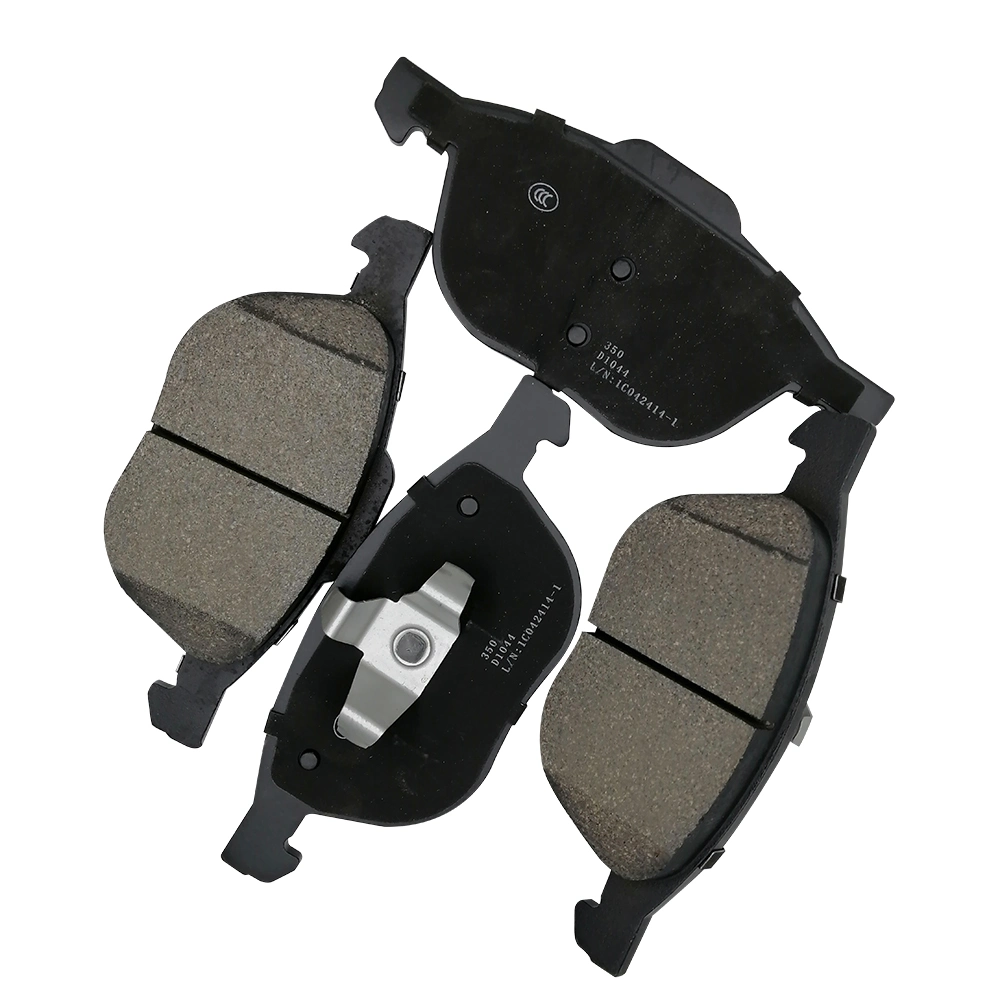 D1044 Top Quality Low-Metallic Brake Pads for Ford Focus