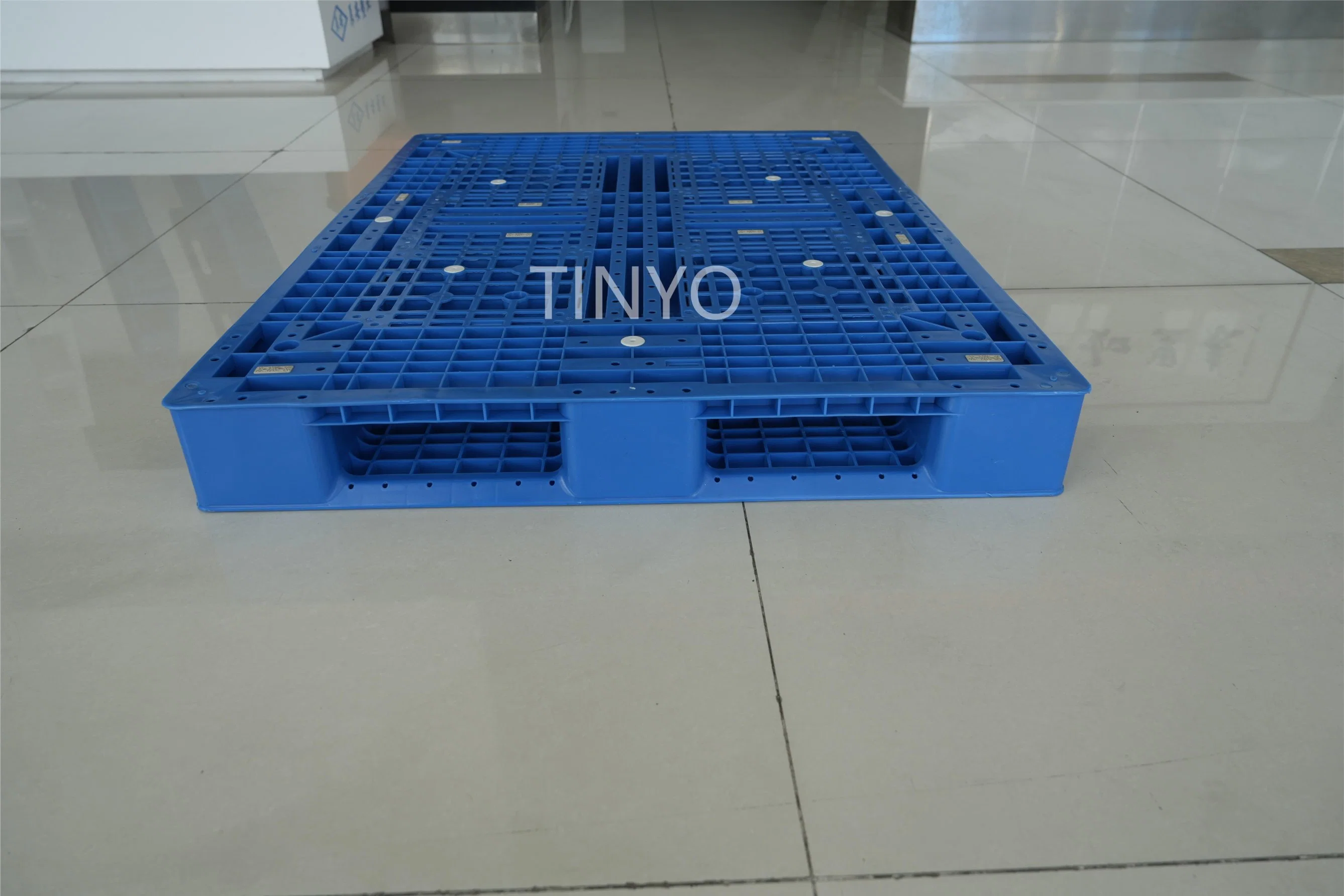 Custom Made Field Grid Recycled Wholesale/Supplier Recycled PVC Euro Storage Rack Plastic Pallets