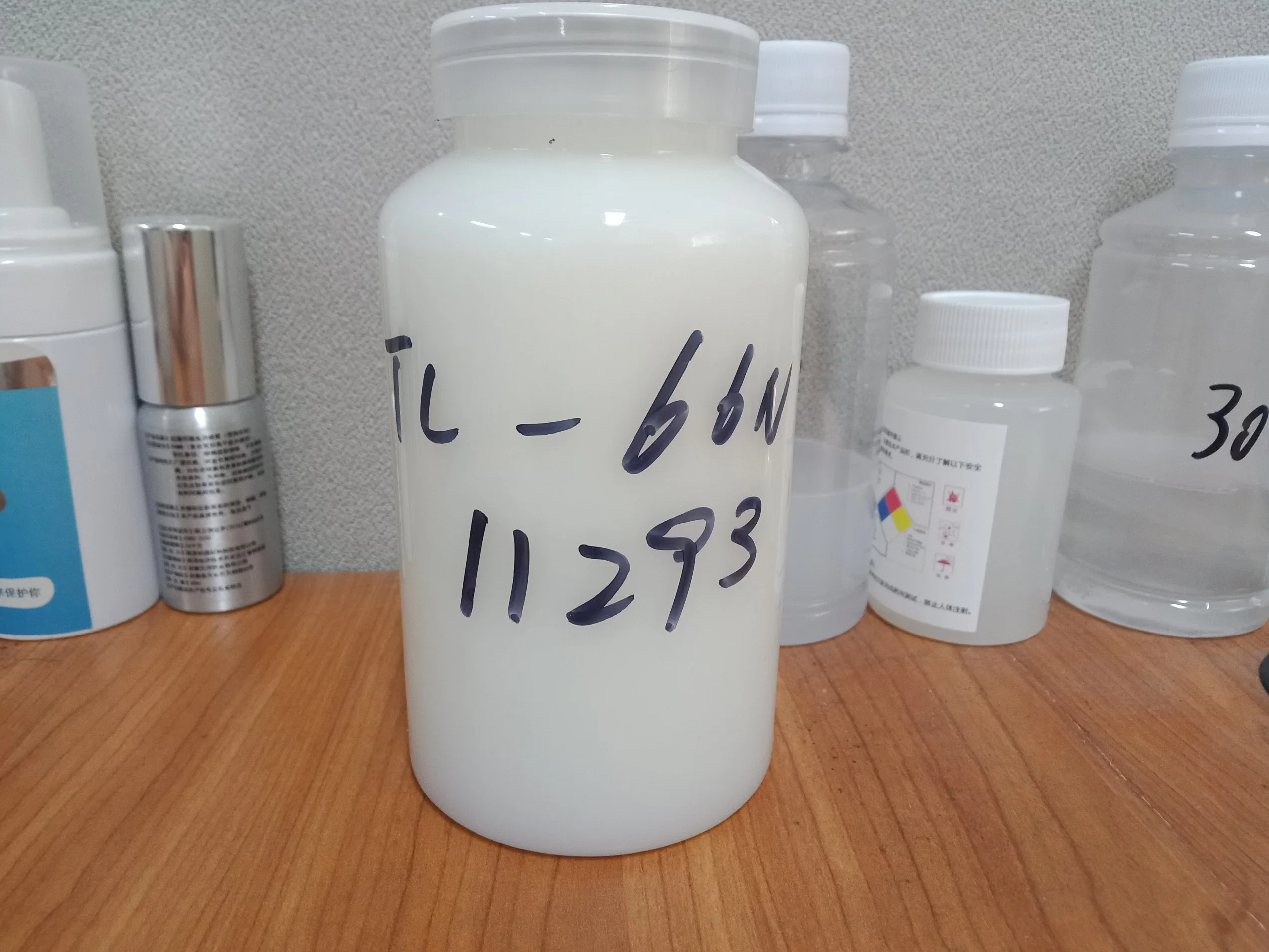 23,5 % diluable Active Solution antimousse en silicone pour le traitement des eaux usées