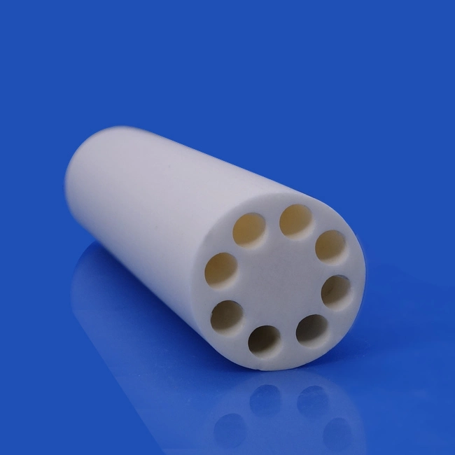 Fábrica de China precisión técnica alta temperatura eléctrico de óxido de aluminio refractario Al2O3 C799 de 99,5% de protección cerámica alúmina tubo aislante
