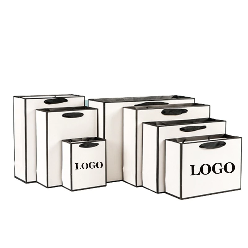 Karton Schwarz Papiertasche Custom Printed Logo Shopping Papier Taschen Luxus Kleidung Verpackung Geschenk Tragetasche