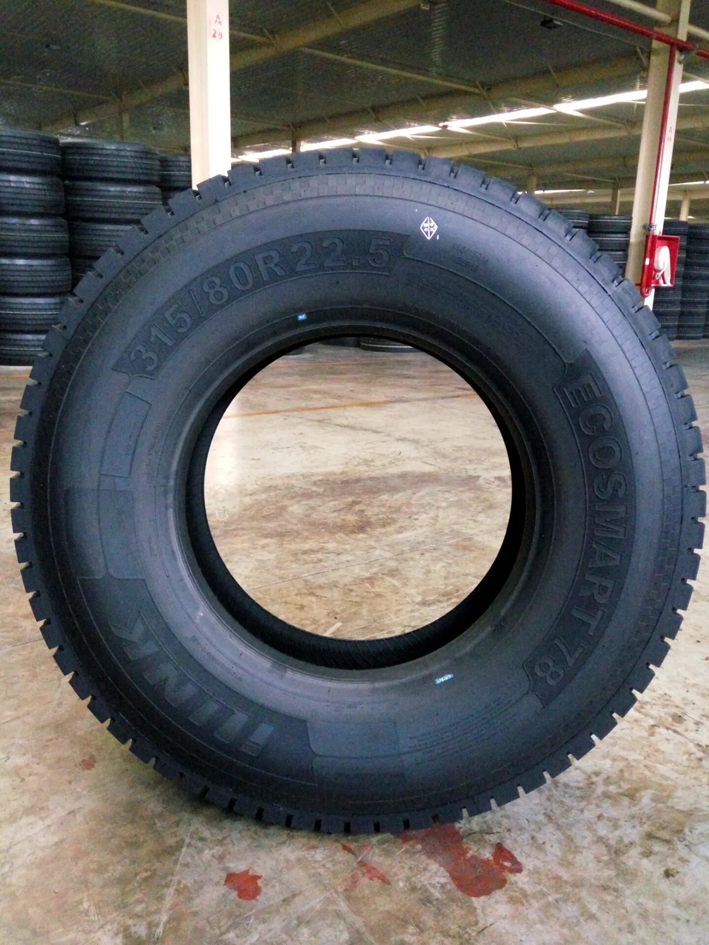 Marca la constancia del Neumático de Camión Radial TBR NEUMÁTICO (215/75R17.5 235/75R17.5 225/70R19,5 245/70R19,5)