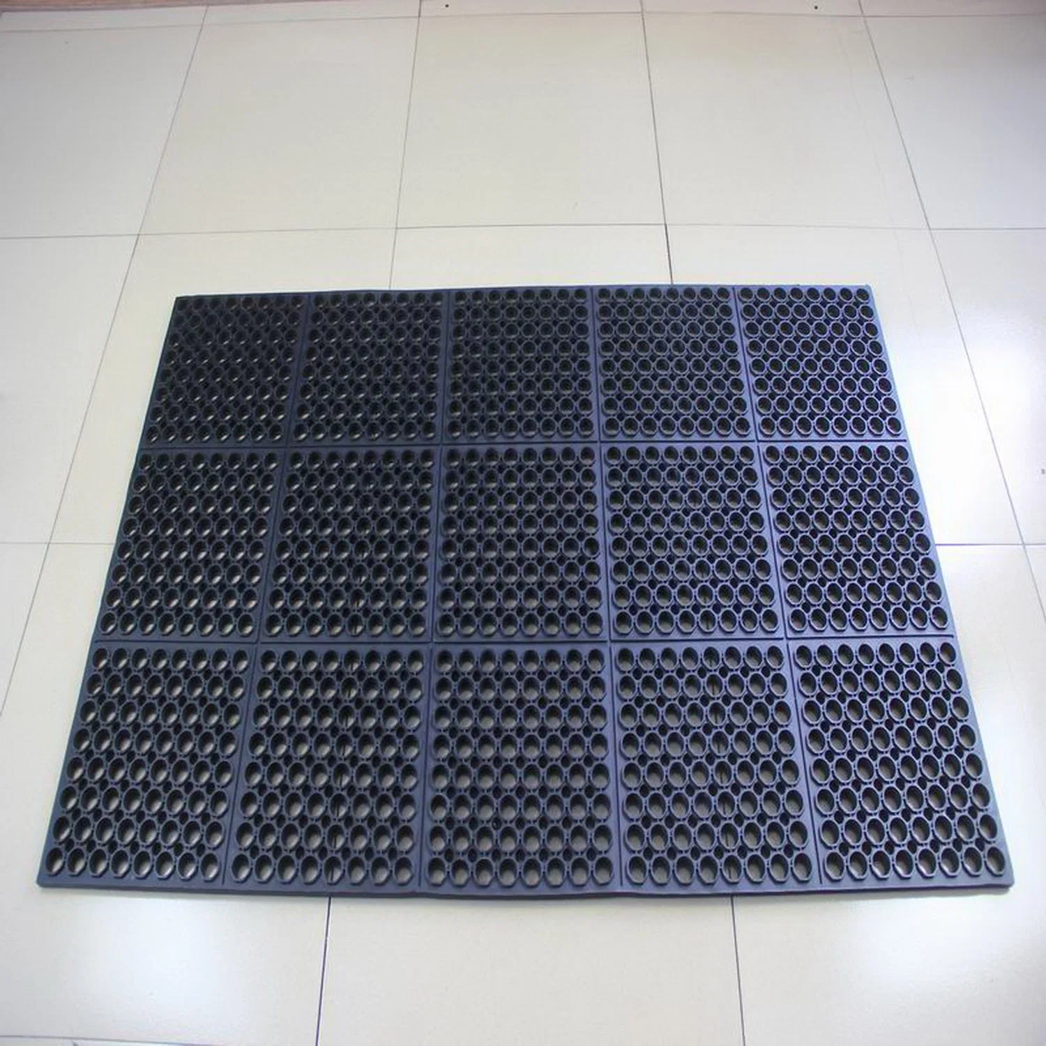 Heavy Duty Rubber Grass Protection Safety Hollow Outdoor Mat