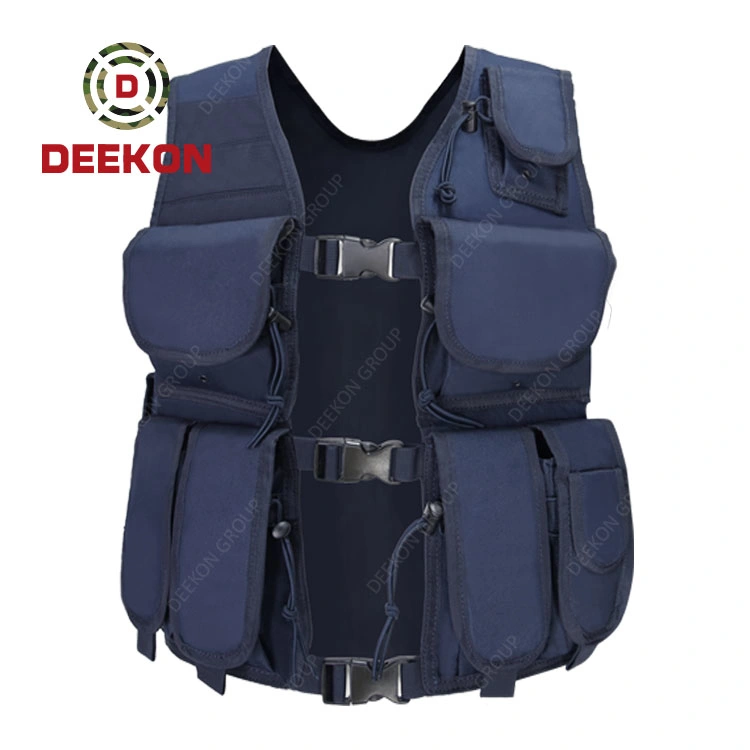 Gilet tactique avec porte-plaque multi-usage