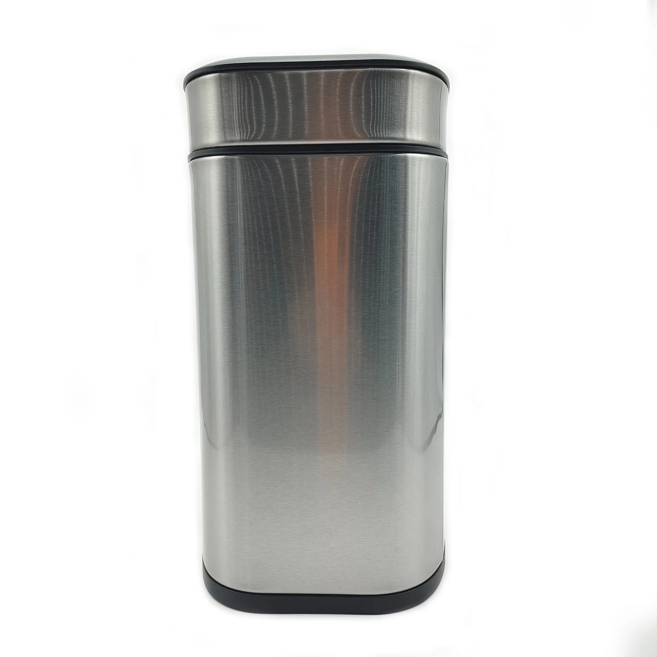 Customizable and Environmentally Friendly Garbage Bins for Efficient and Durable Use