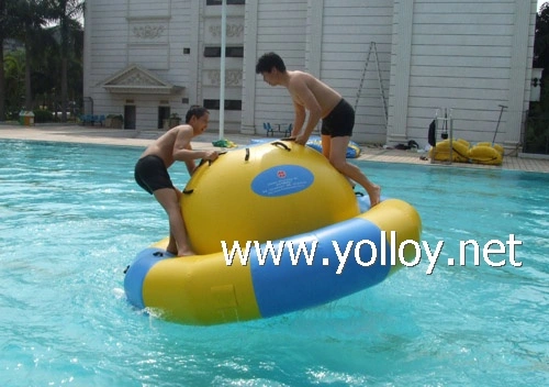 Inflatable Saturn Rocker as Water Park Toy