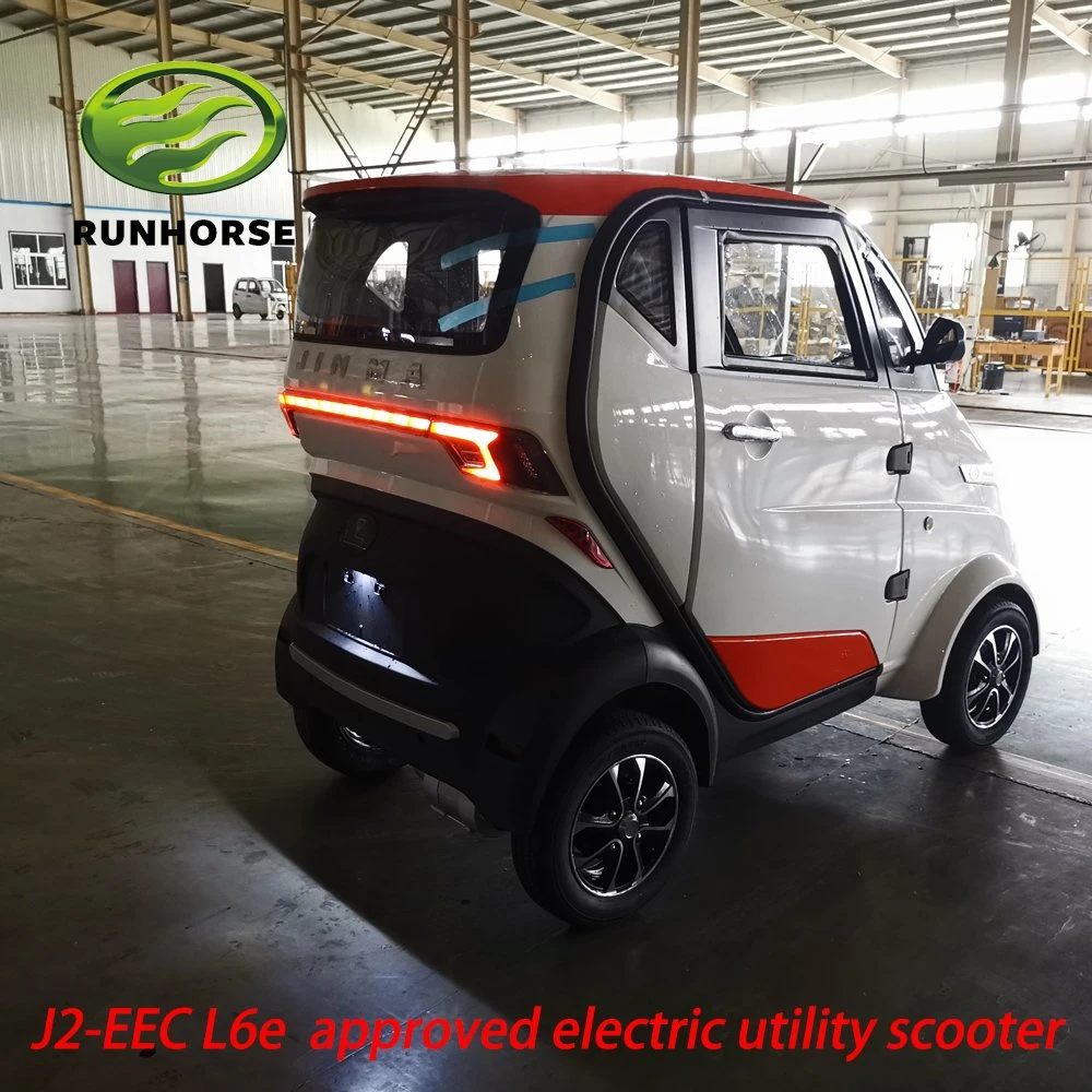 Universal L6e Model Electric Mini Passenger City Car