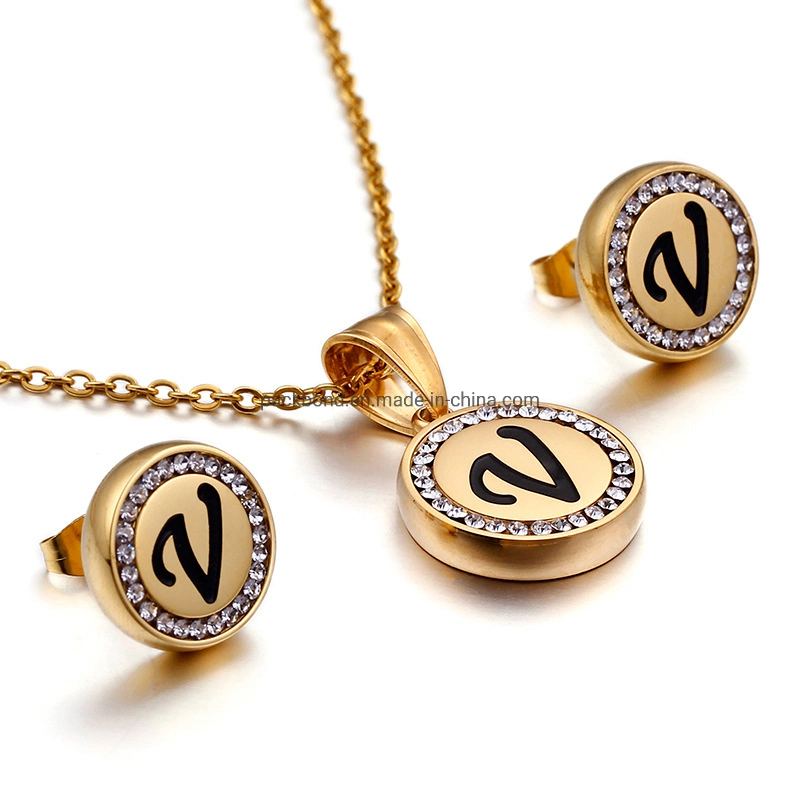 Nouvelle Mode 26 lettres de bijoux en or 18K en acier inoxydable 316L Alphabet de diamant pendentif Charm Lettre Collier initiale court jeu de charme Necklace Earring