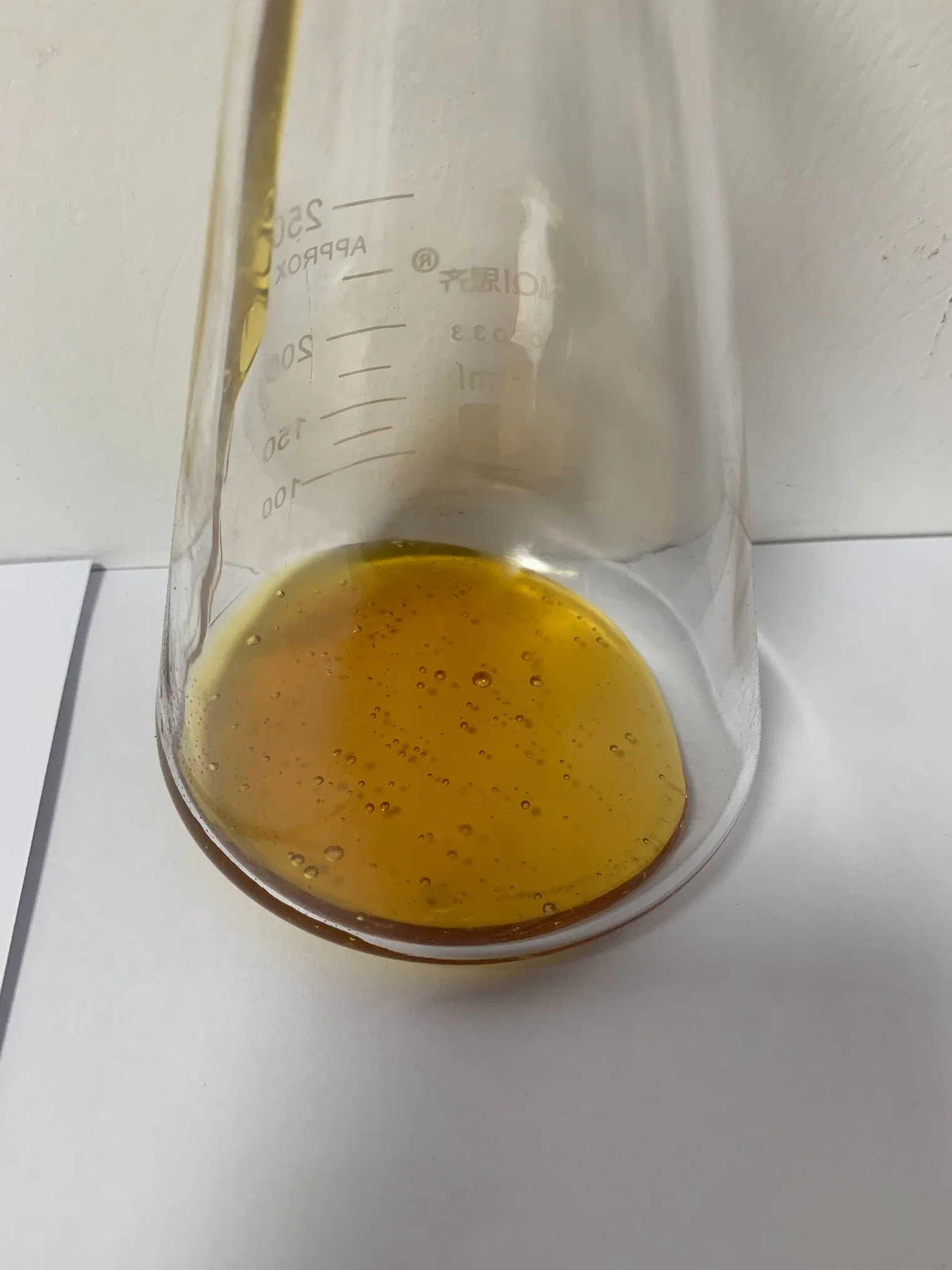 Agent de contrôle de filtration de polymères liquides dans les fluides de forage Synthetic-Based Oil-Based et