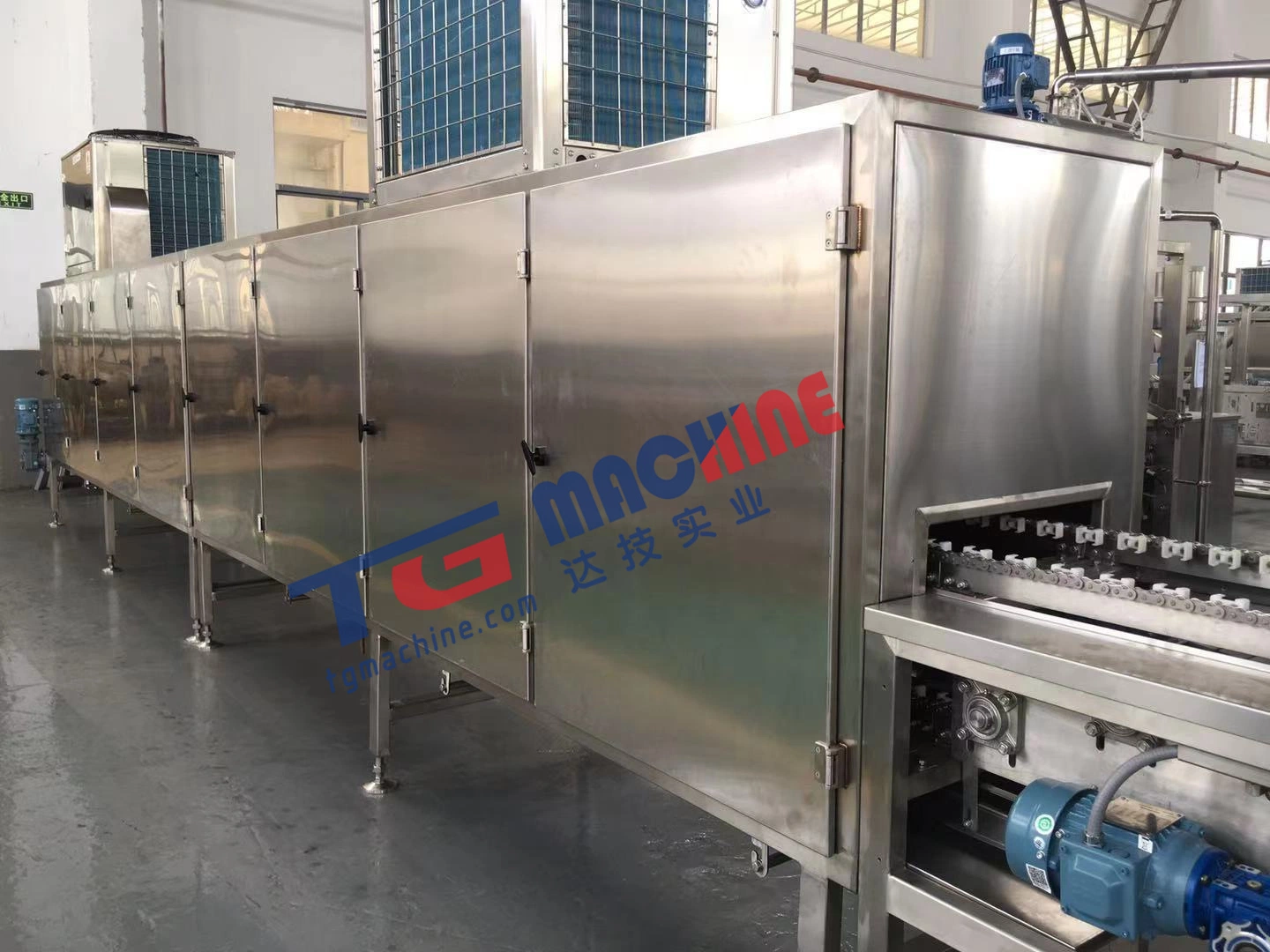 High Capacity Jelly Candy Machine / Gummy Bear Making Machine / Gummy Soft Candy Production Line