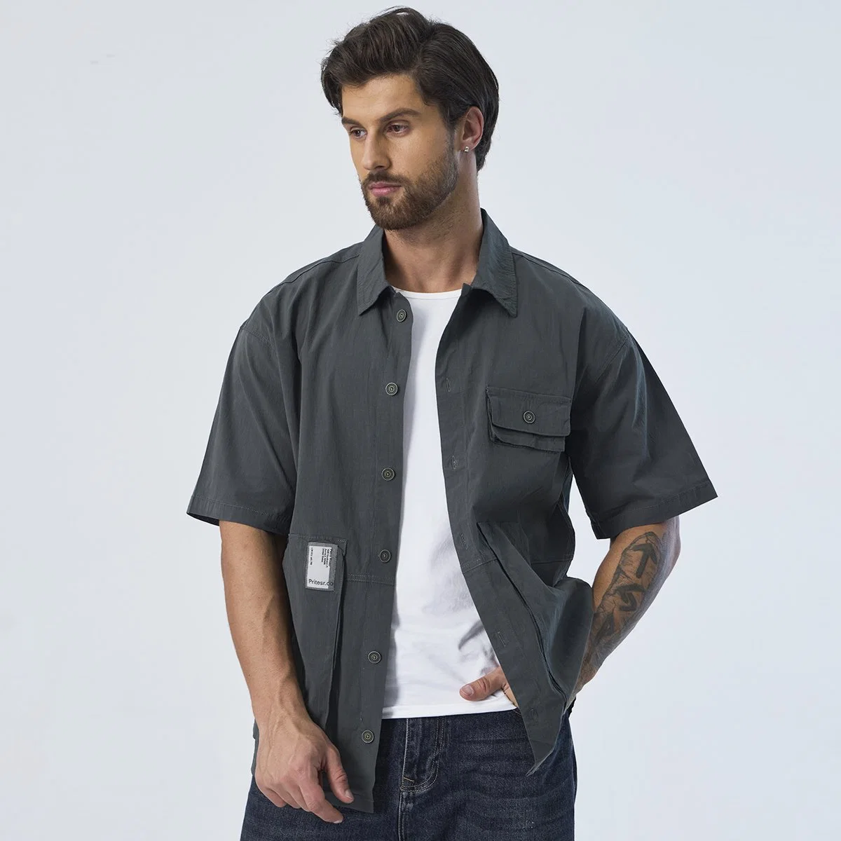 Custom Grey Cargo Pocket Collar Down Short Sleeve Men Shirts