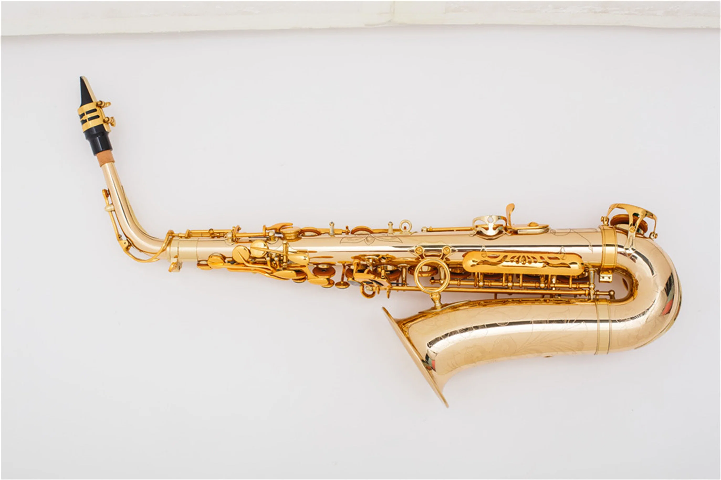 Wholesale Alto Saxophone, Gold Plated Body and Key, Kid Gifts, Made in China