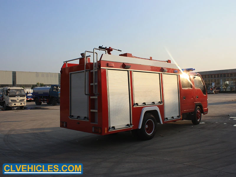 4X2 double cabine japonais 3cbm nouveau camion à incendie