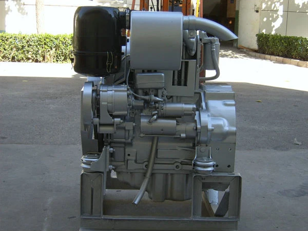 DEUTZ Dieselmotor mit Hochdruck-Rotor-Kraftstoffpumpe