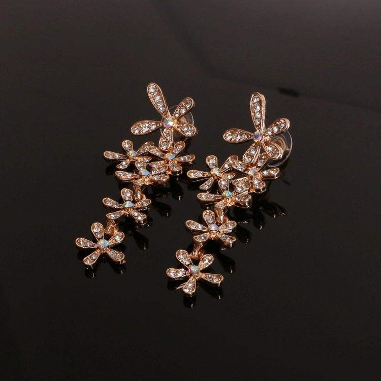 Bisutería Five-Petal Flor Stud Earrings con diamantes