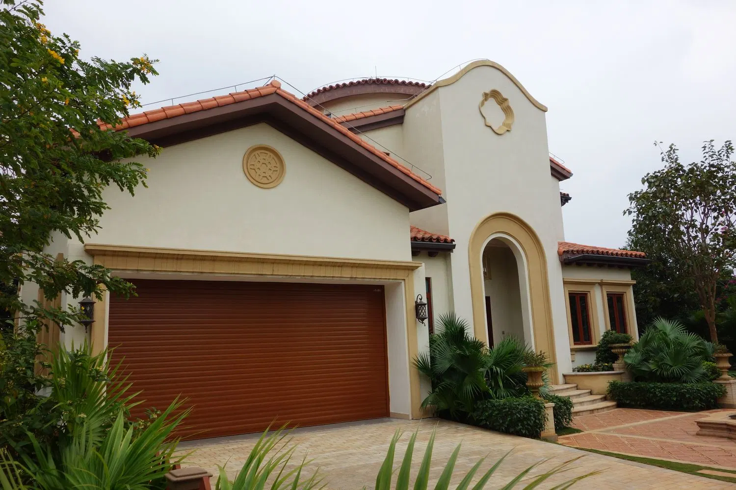 Cilindro de alumínio extrudido Obturador, porta de obturação de laminagem de alumínio