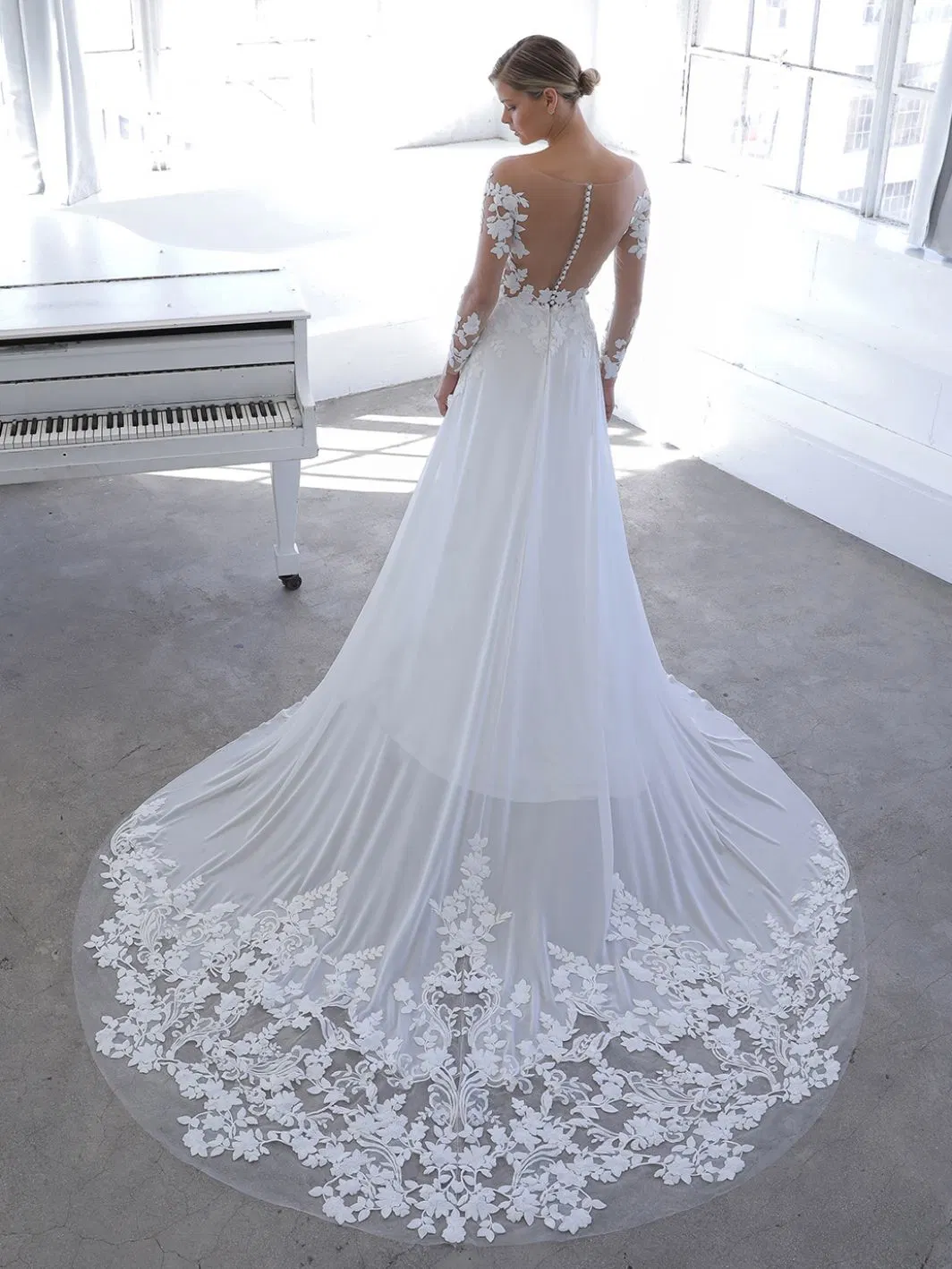 Long Sleeves Bridal Evening Dresses Lace Beach Garden Wedding Dresses T21402