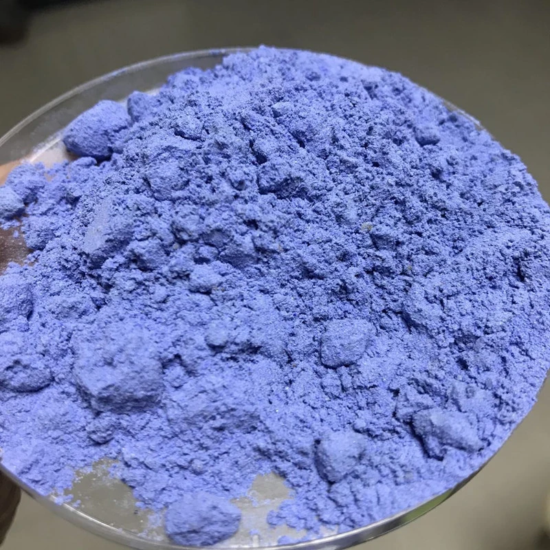 Poudre de pigment naturel de Lapis Lazuli. Pigment minéral fabriqué avec de la pierre de Lapis Lazuli.