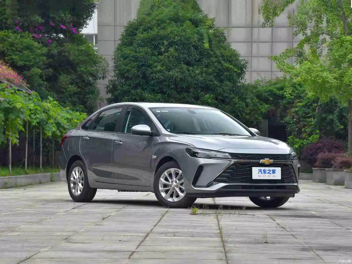 EXW Horgos Chevrolet Car 2024 1,5 1,3t 1,3 1,5L 1,2 1,0 Cruze 2024 Hybrid gasolina Nuevo Precio de coche desde China