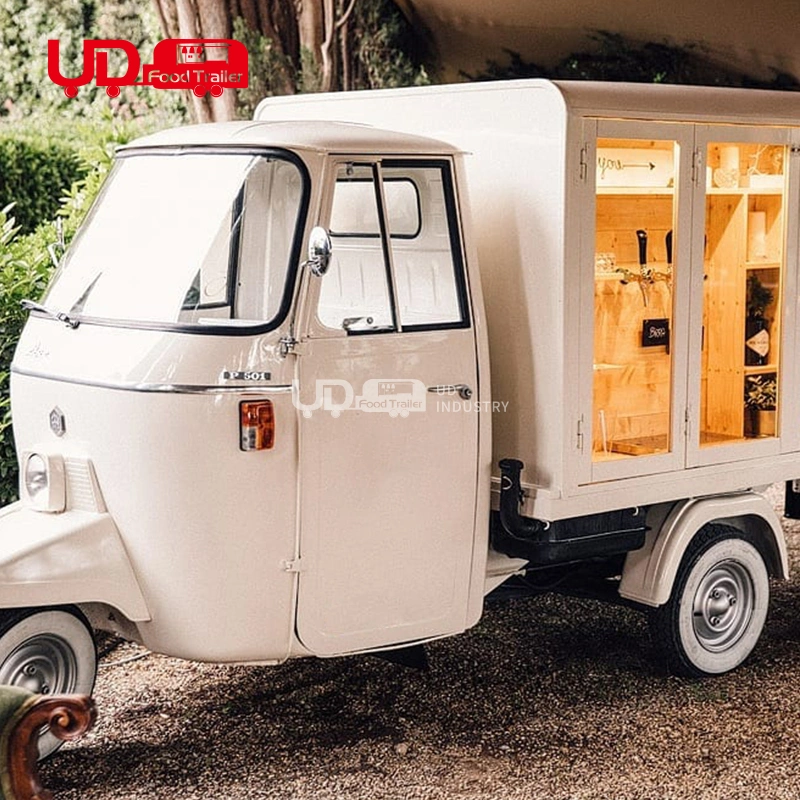 UD Hot Selling Fast Ice Cream Caravan Tricycle Fully Equipped Cheap Mobile Food Truck