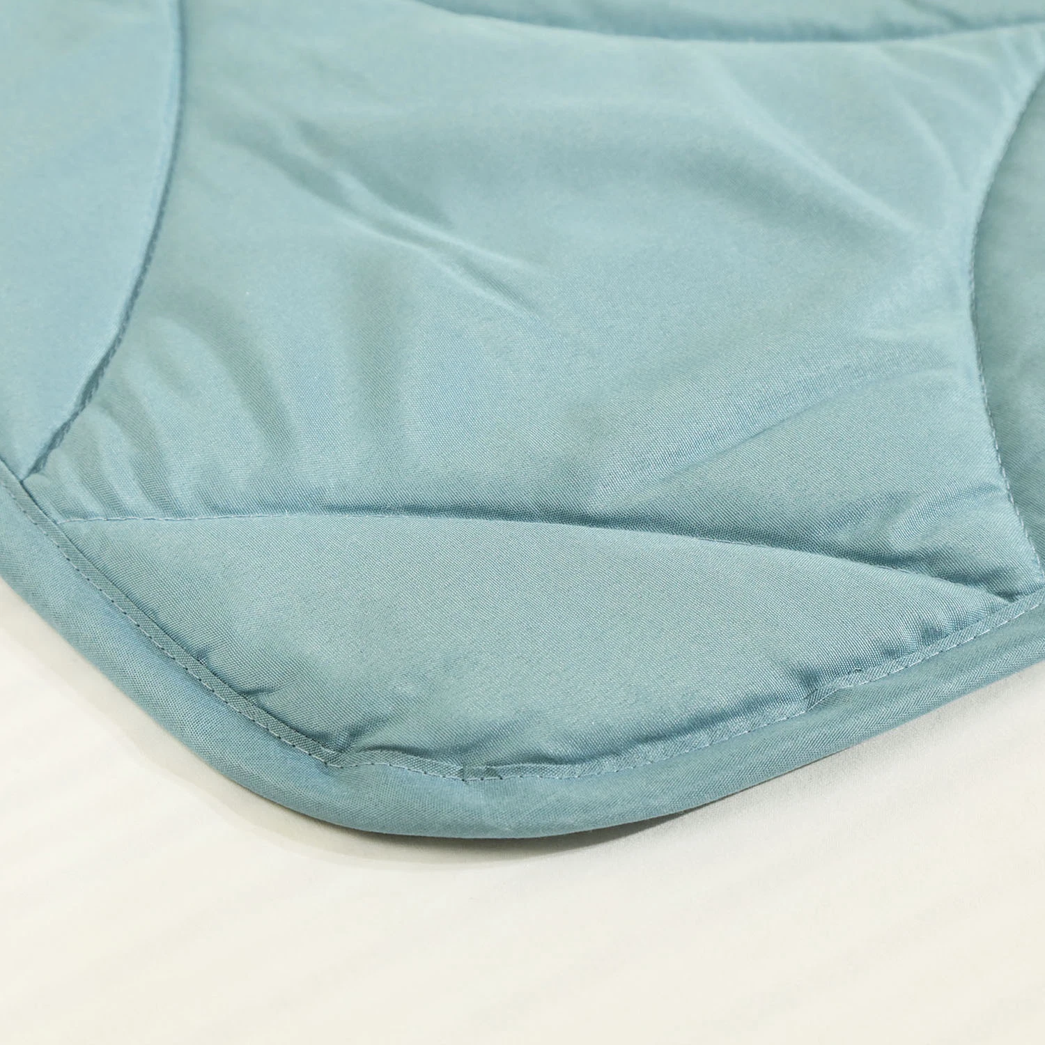 Summer Thin 70GSM Polyester Pongee Polyester Fiber Cotton Comforter