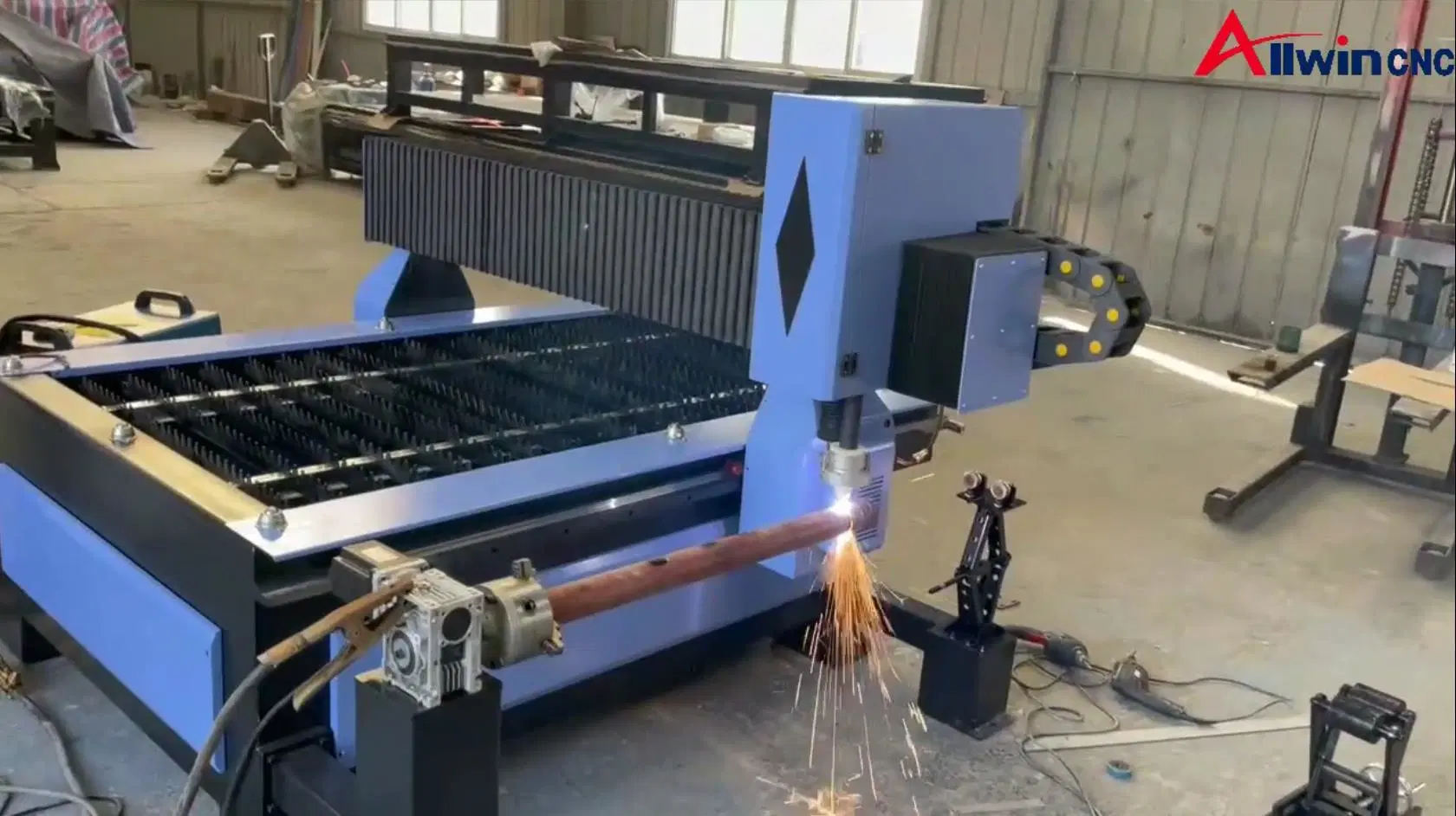 آلة قطع البلازما CNC بأنبوب الأنبوب 1530 معدن قاطع البلازما ورقة من الفولاذ الكربوني