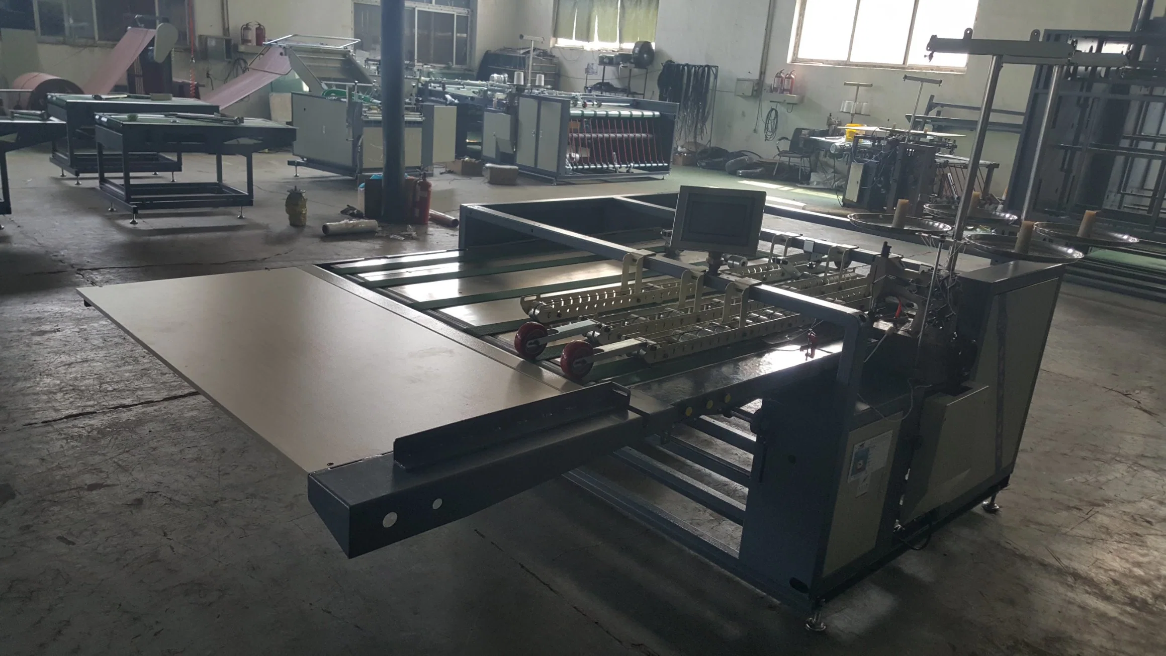 Large Thermal Cutting Sewing Machine\Woven Bag Production Line\Production Equipment