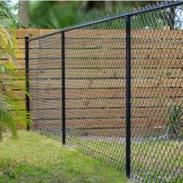 Hot Dipped Galvanized/PVC Coated Chain Link Fence Roll 50FT Cyclone Wire Diamond Wire Mesh Fence for Airport