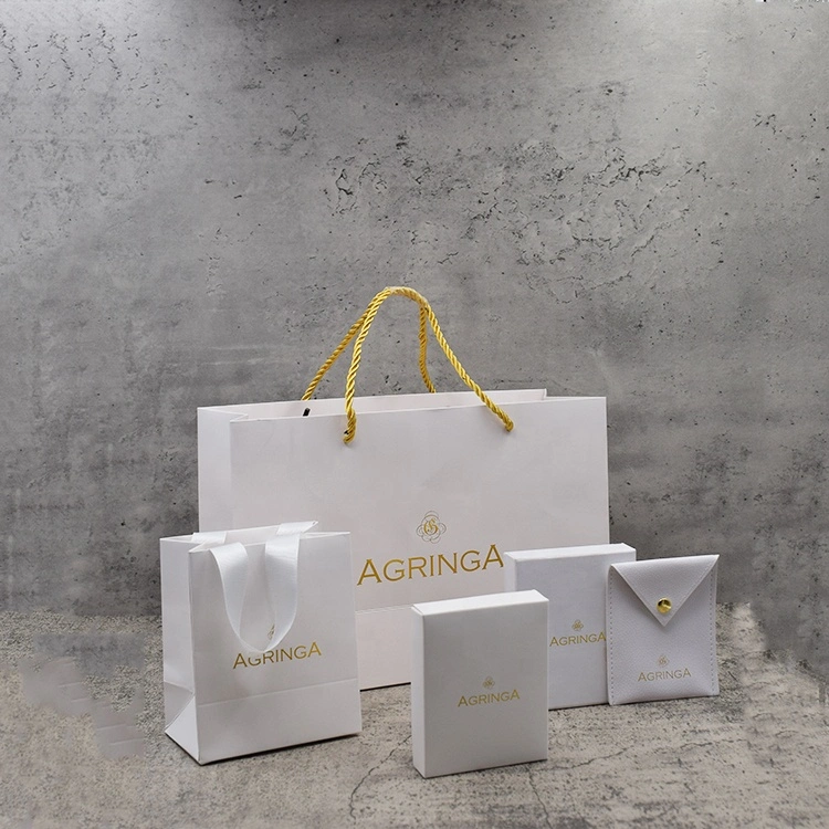 Retail Logo Environmental Friendly Clothing Packaging Black Paper Shopping Bag Cosmetic Gift Paper Bag