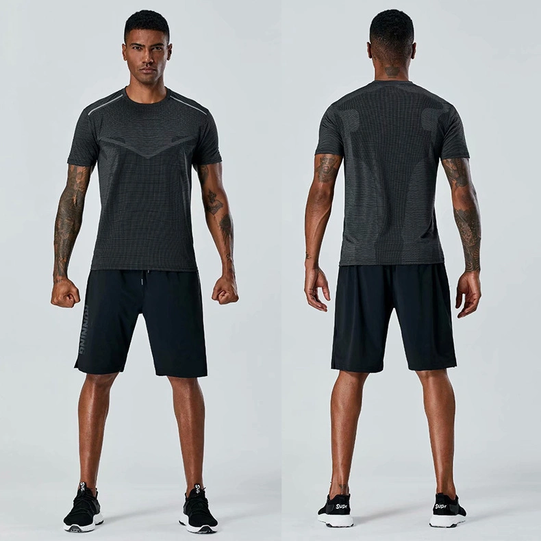 High quality/High cost performance  Customized Models Running Fitness Sports Leisure Men&prime; S T-Shirt Man Sportswear Cotton Men Sweater with Short Sleeves