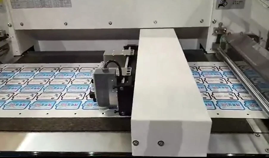 High Accuracy Fully Automatic Digital Die Cutting Machine with Sheetpaper Cutter