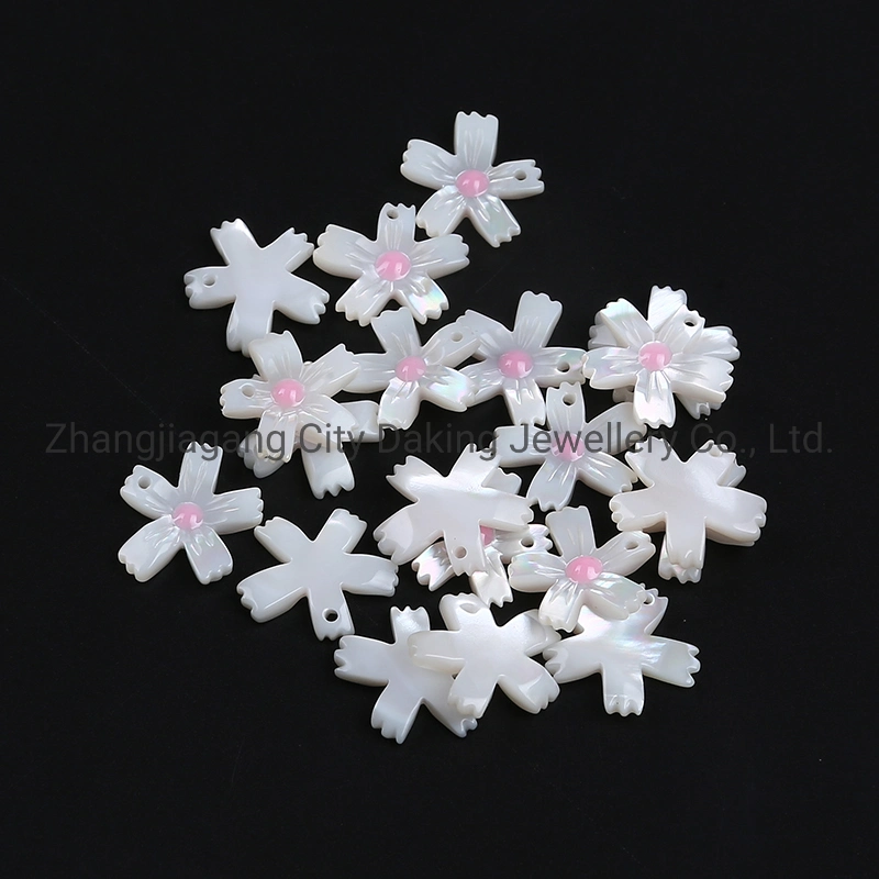 Wholesale/Supplier 15mm Carved Natural Mother of Pearl Shell Flower Beads for Jewelry Making