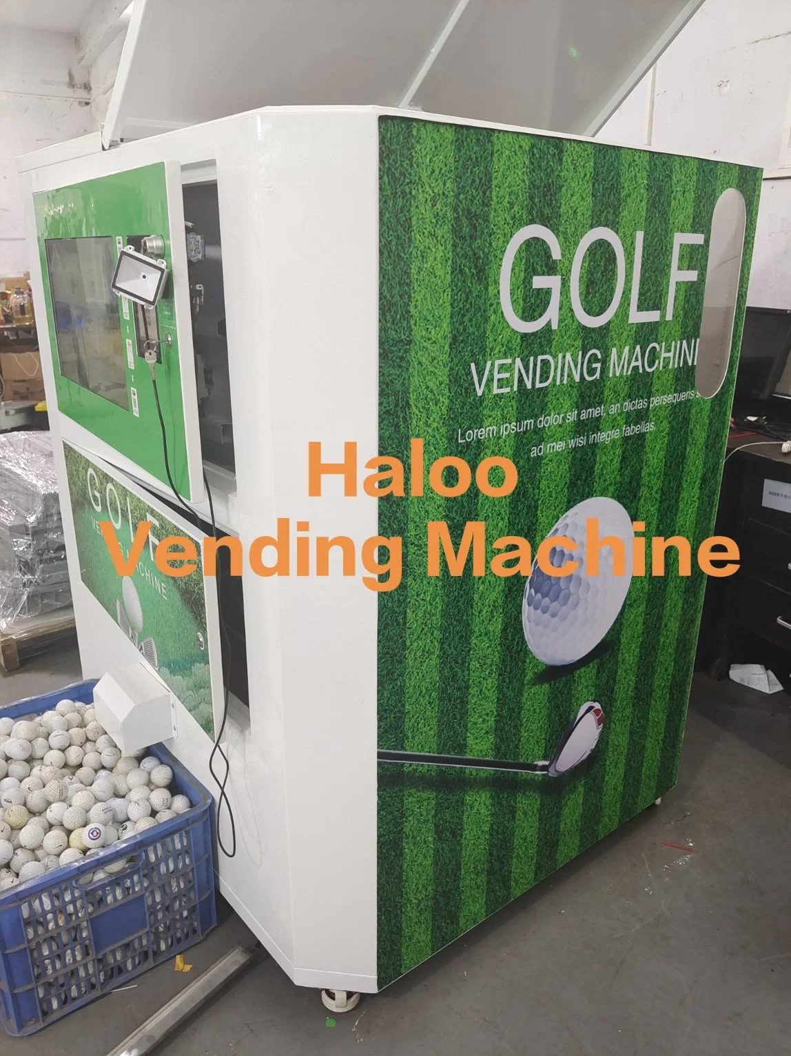 Self Service Golf Ball Vending Machine Golf Course Equipment on Golf Driving Range