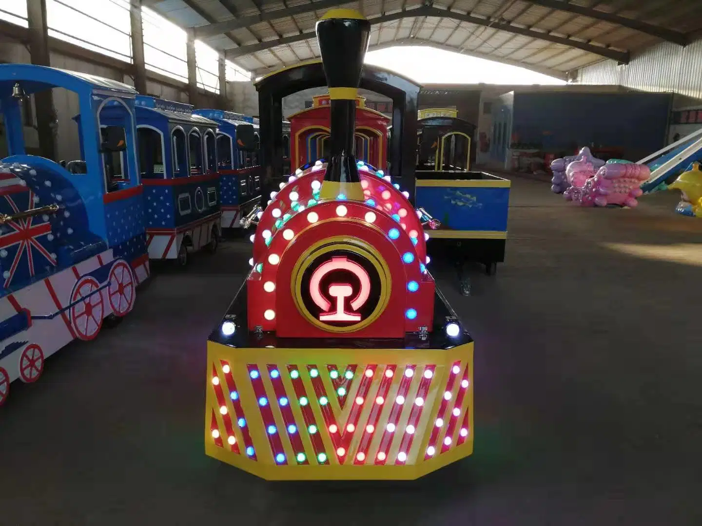 Hot Design Amusement Park Tourist Mall Electric Kids Trackless Train for Sale