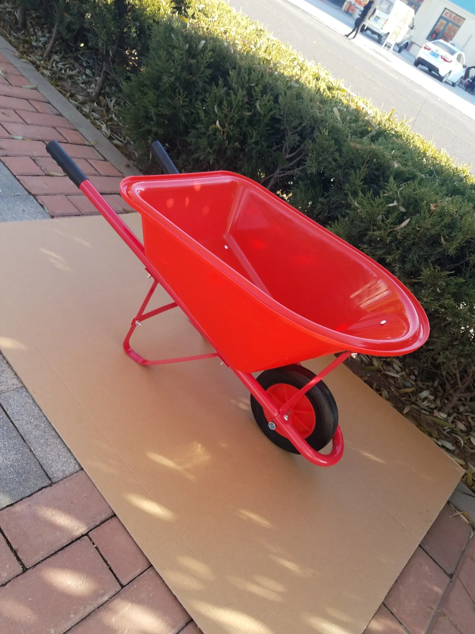 Kids Toy Plastic Garden Beach Tool Wheelbarrow