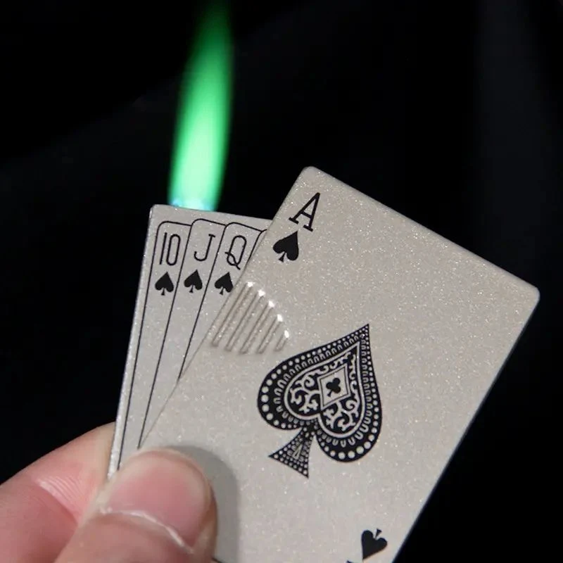 Cambio de color Flame jugando Cartas más ligero a prueba de viento Metal más ligero Juguetes divertidos para los hombres fumar Creative más ligero a prueba de viento