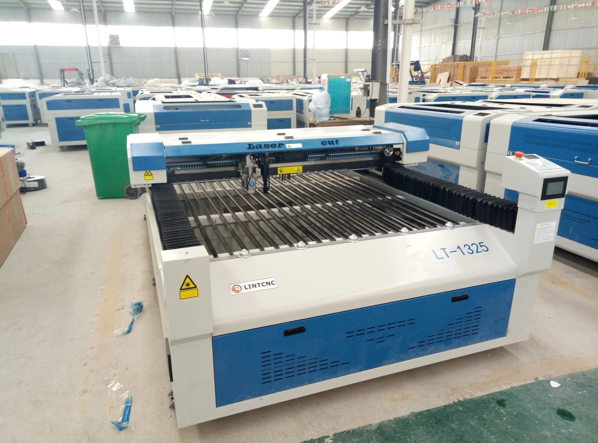 Hybrid 150 Watts Laser Head 2mm Stainless Steel Metal Laser Cutting Machine for Sale