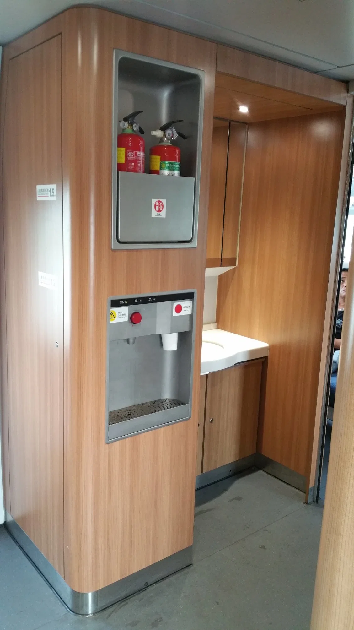 Soundproof Plywood Board Use for Bullet Train Cabinet