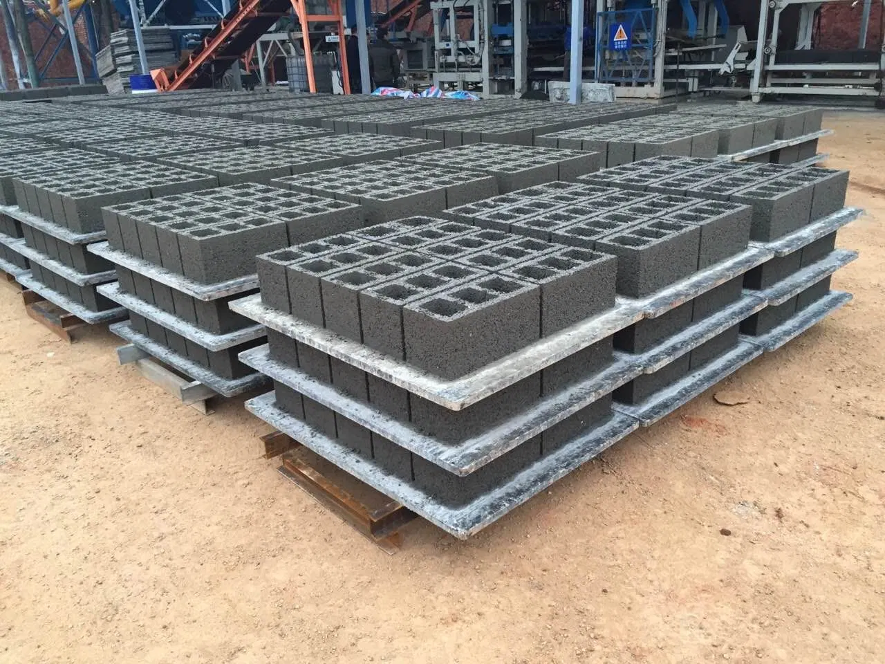 Wasserdichte und hochfeste GMT Fiber Brick Pallet für Block Maschine Wird Gemacht