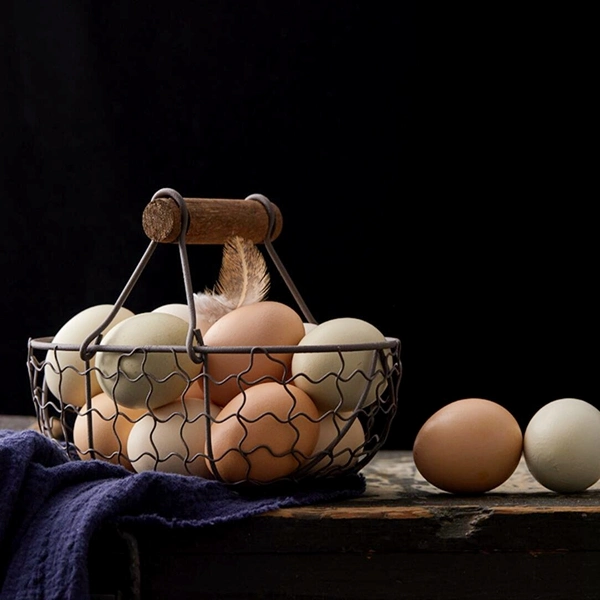 Metal Wire Egg Basket with Wooden Handle for Bread Snack Vegetable