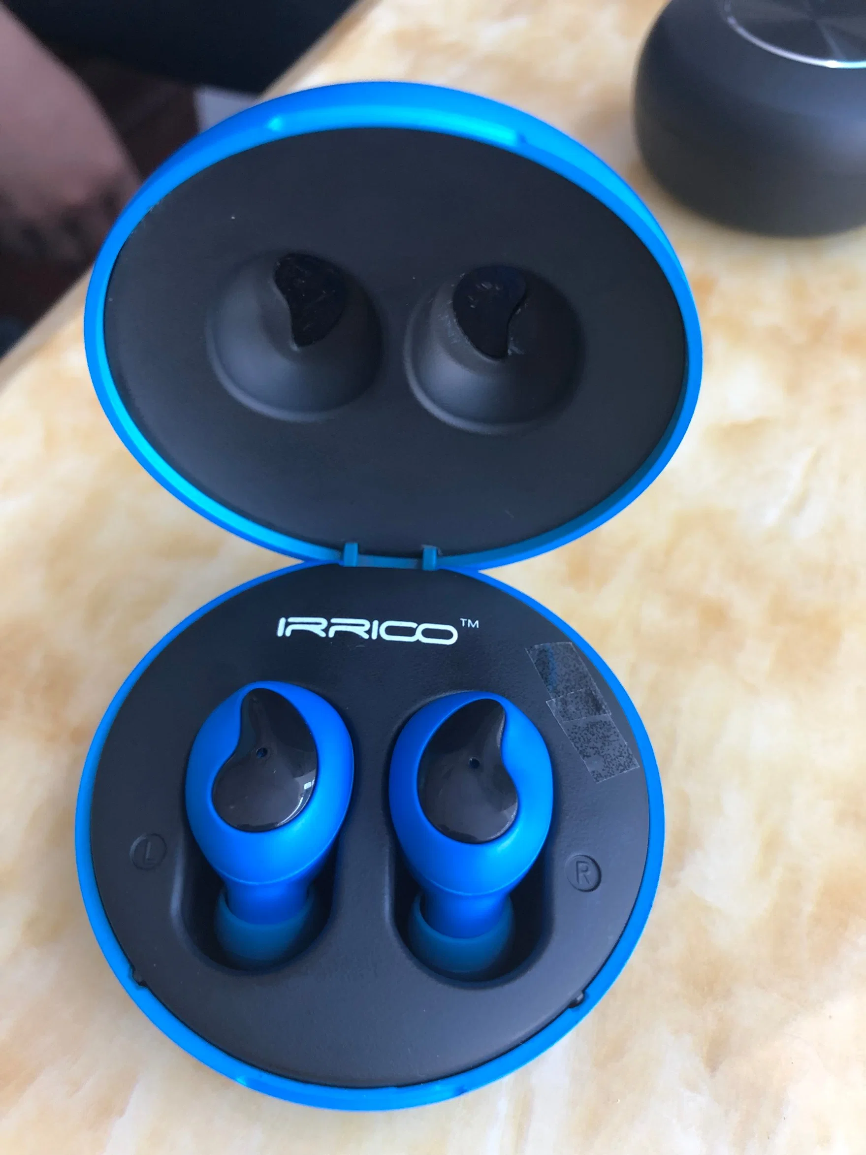 Irrico TWS in Ear True Wireless Earbuds Ohrhörer Kopfhörer wiederaufladbar