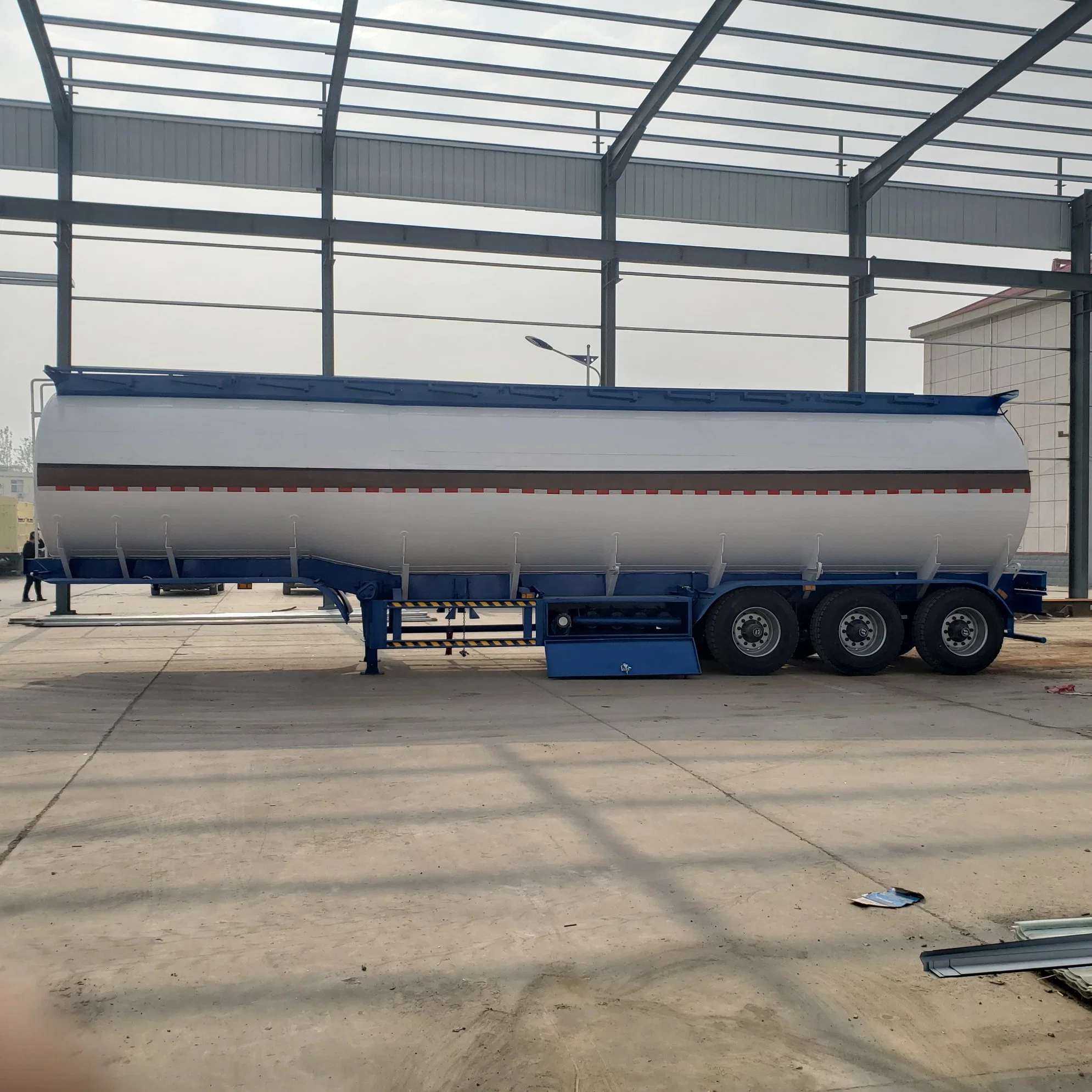 3 Axles 45cbm 42cbm Petro Fuel Petroleum Tankers Trailer for Sale