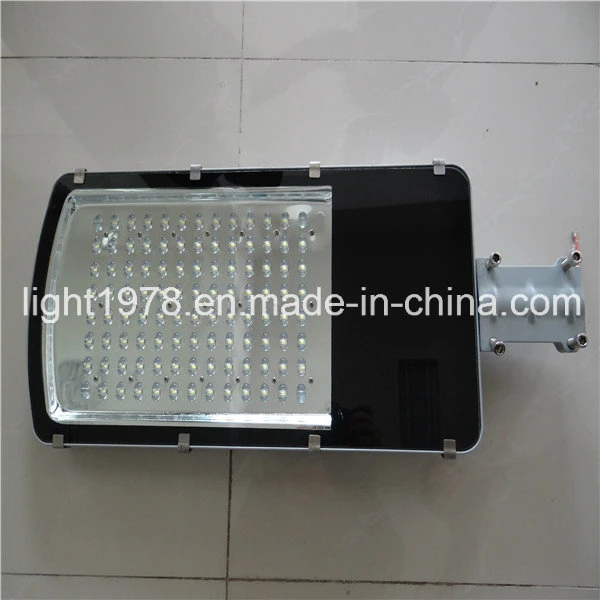 Hot Sale IP66 Solar Power Energy Street Light Pole 8 m.