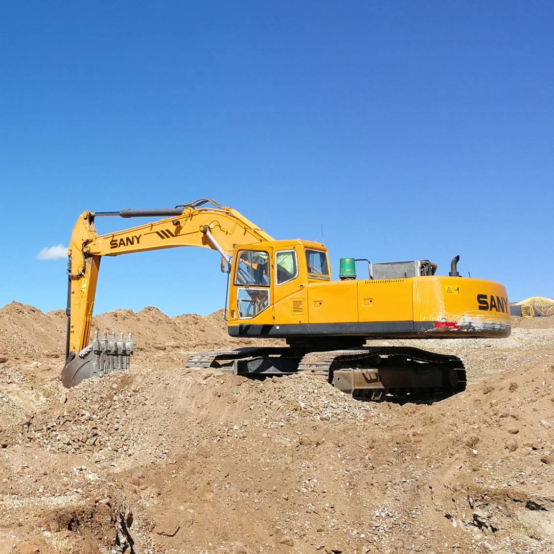 Sany Excavadora de alto rendimiento de la construcción de la minería de excavadora hidráulica sobre orugas de carretera