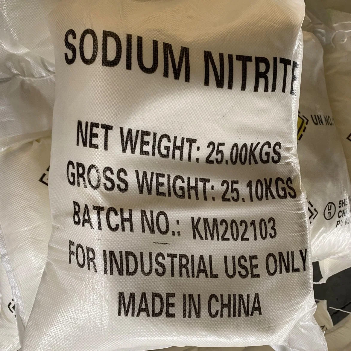 Sodium Nitrite 98.5%-99% Industry Grade