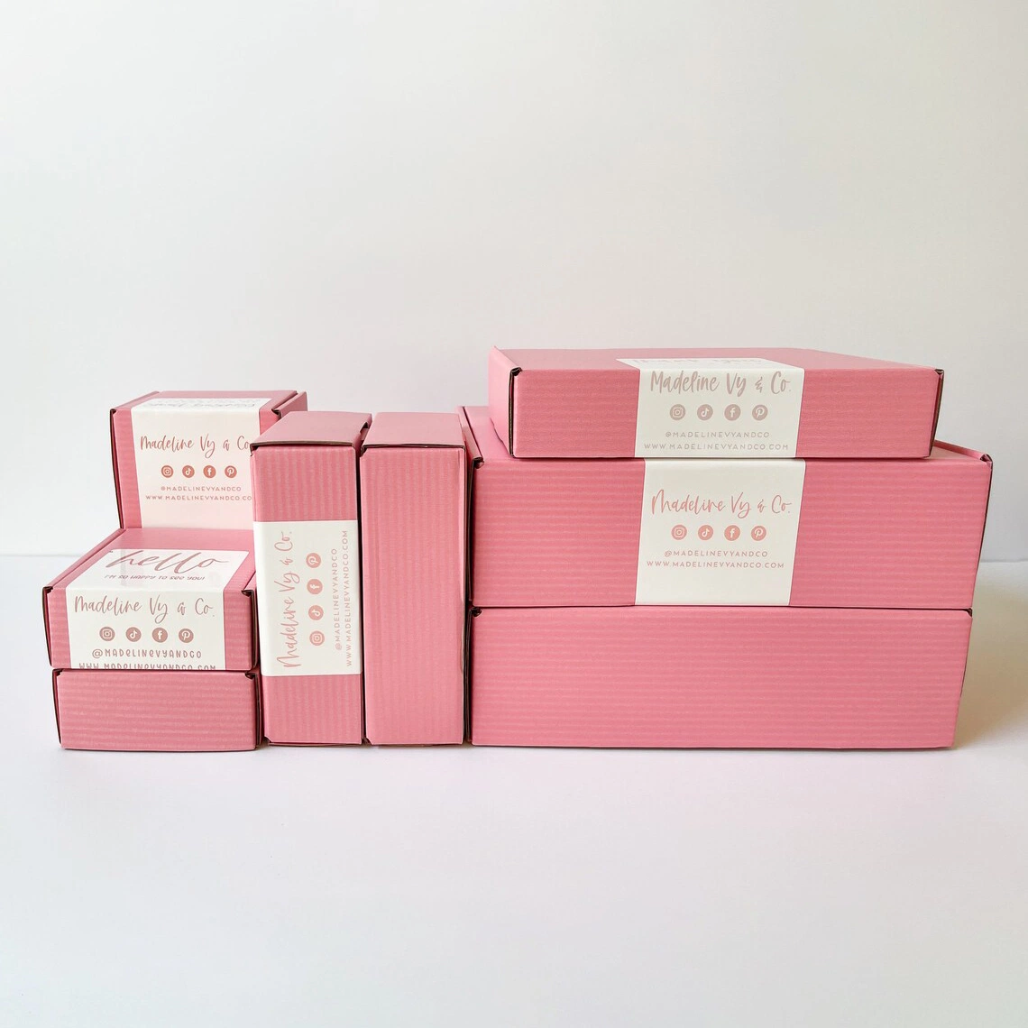 Corrugated Folding Packaging Box Pink Mailer Packing Box Clothing Gift Shoes Paper Packaging Cardboard Shipping Boxes