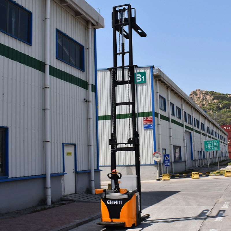 Carro elevador de paletes eléctrico de 1500 kg com suporte para Armazém