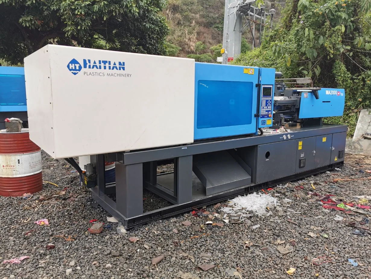 Bearbeitungsgläser Kunststoff-Maschinen Haitian Spritzgießmaschine Ma200 Tonnen von Kunststoff-Spritzgießmaschine