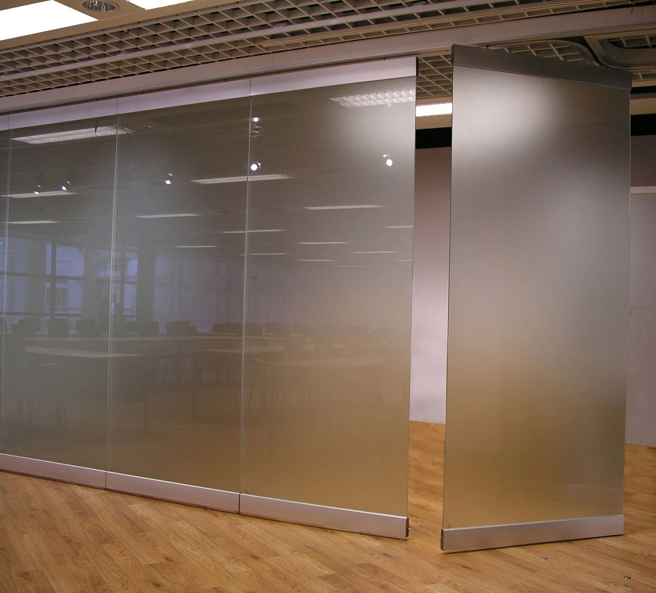 Glazed Partitions Office Partition Walls Electrically Operated Movable Glass Sliding Wall