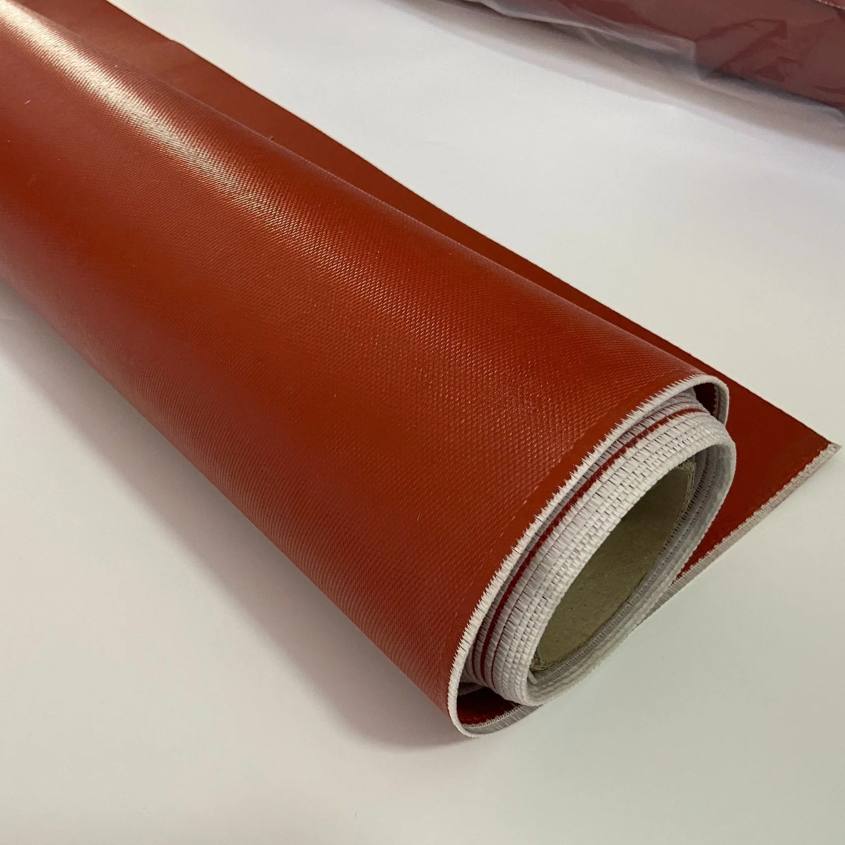 Heat Proof Thermal Insulation Satin Woven Silica Fabric 1.4mm 1400g 41oz Both Sides Silicone Rubber Coated High Silica Fabric for Heat Shields